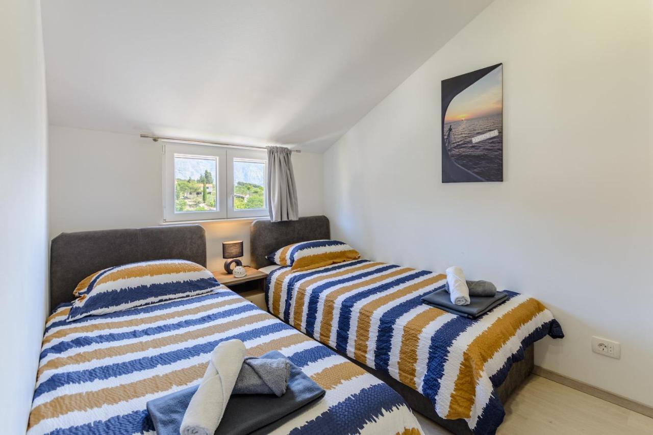 Apartment Darka 2 Sumartin Bagian luar foto